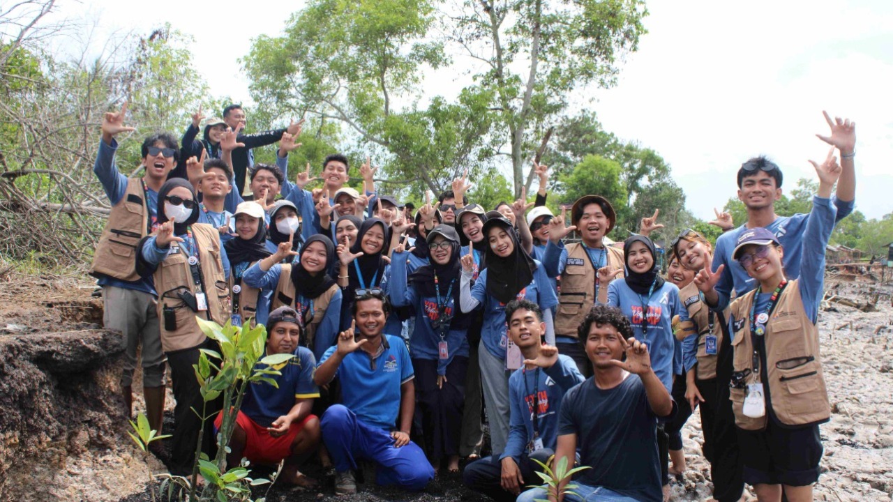 Ketika 40 Pemuda Berdiri di Garis Depan Abrasi: Catatan dari Youth Voluntary Camp 2026
